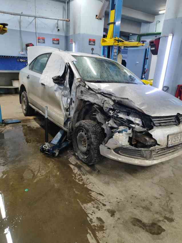 VW Polo 2015 год автомат